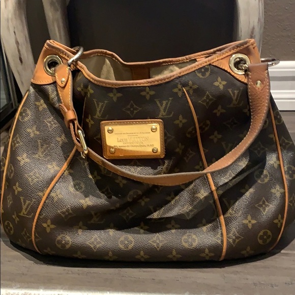 Authentic Louis Vuitton Galliera pm handbag . - Picture 3 of 8
